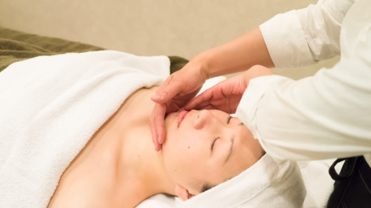Aroma Oil Massage Salon “Noble”