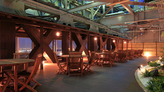 Rooftop Patio with Foot Bath