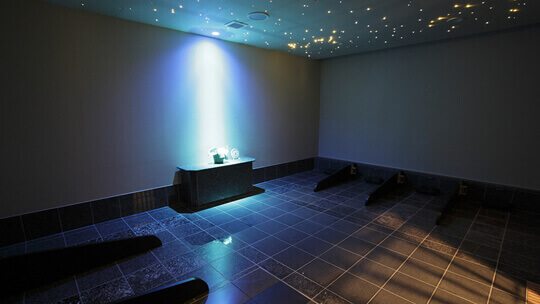 Gemstone-Powered Dry Sauna